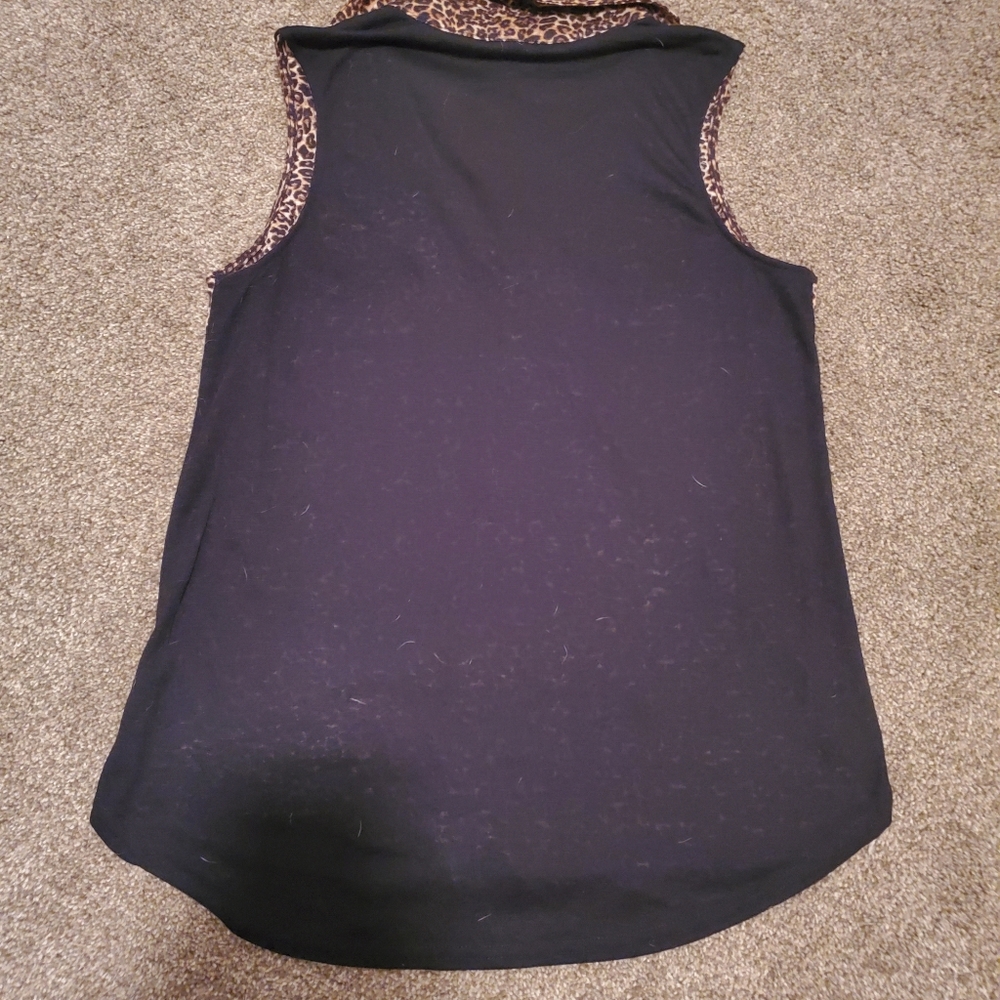 Collared Tank Top - Picture 2 of 2